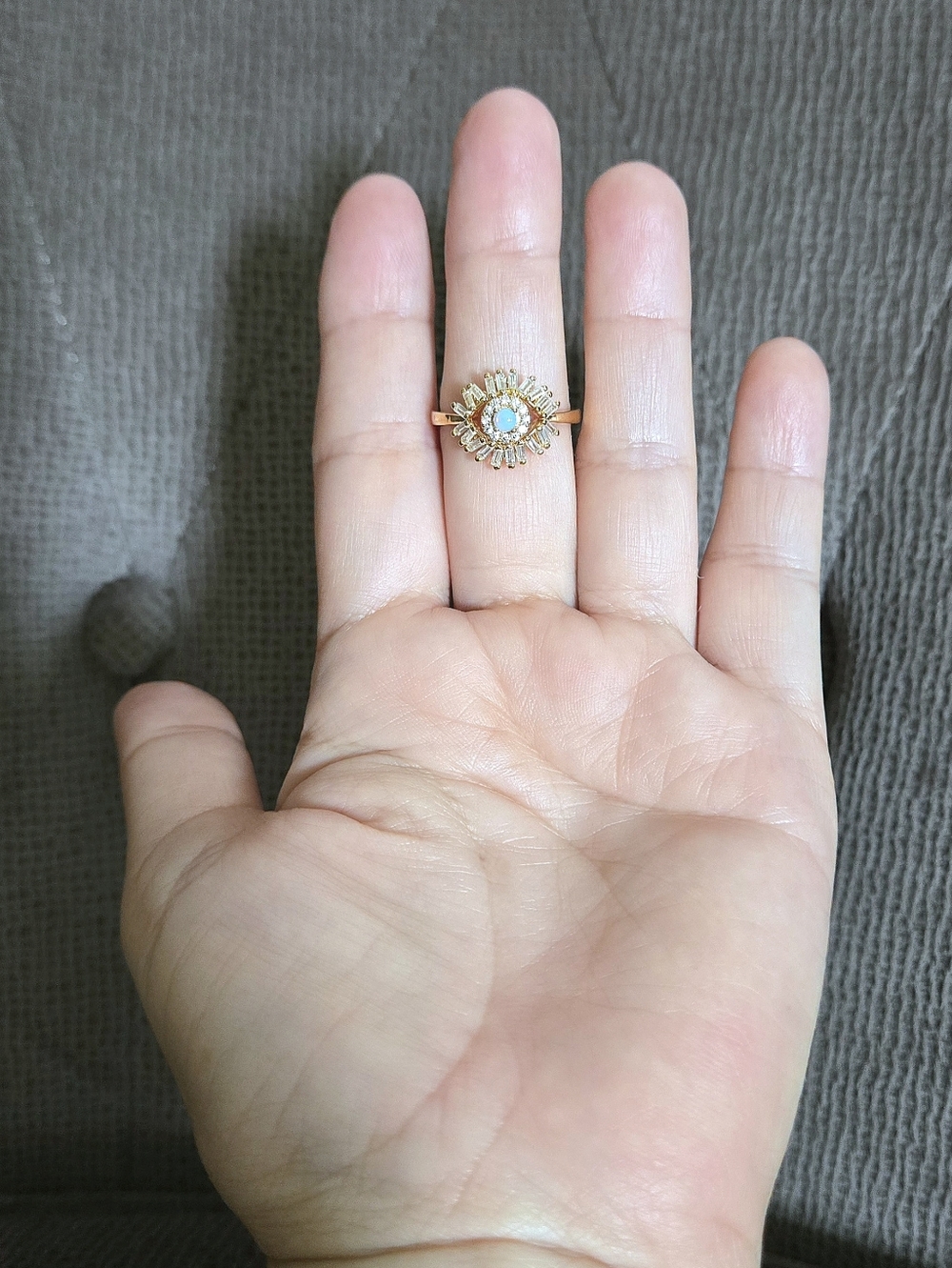 Rachel Zoe Evil Eye🧿 with Eyelashes Ring💍 - Picture 4 of 16